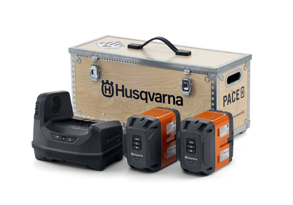 Akku Kit 2x B750X + Ladegerät in Kiste PACE